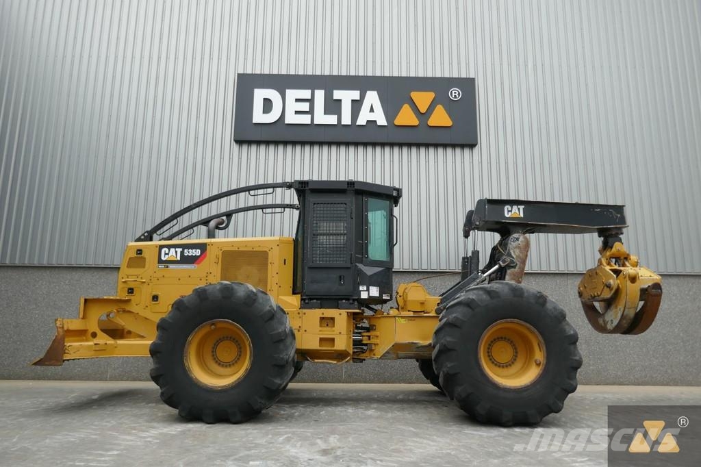 CAT 535D Skidery