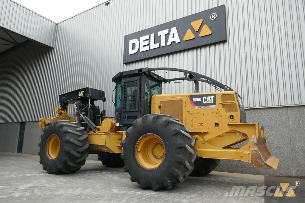 CAT 535D Skidery
