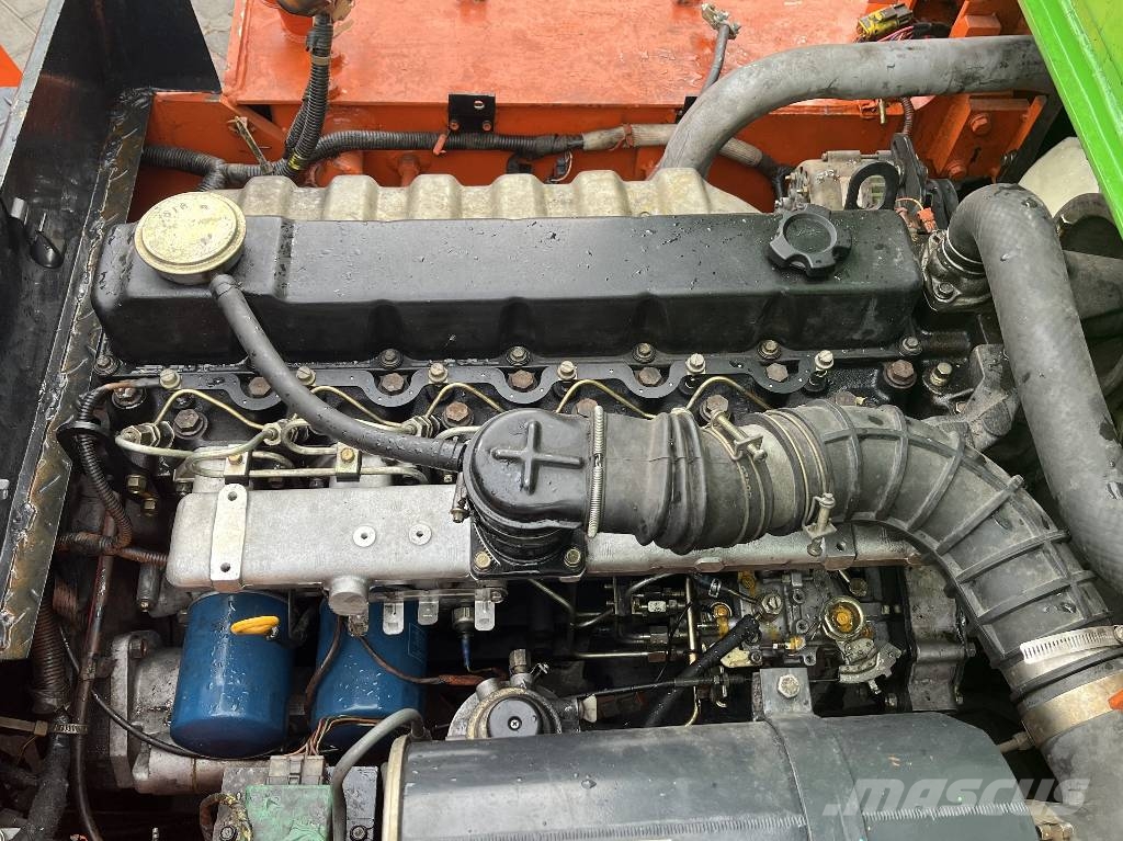 Nissan WGF03-A35U V-2322 IO Diesel gaffeltrucks