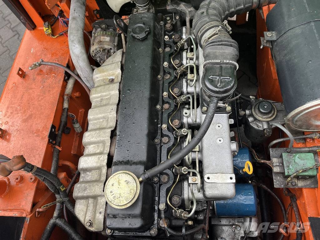 Nissan WGF03-A35U V-2322 IO Diesel gaffeltrucks