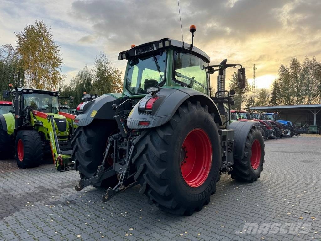 Fendt 828 VARIO PROFI+ PLUS Nature Green / WOM / GPS / الجرارات