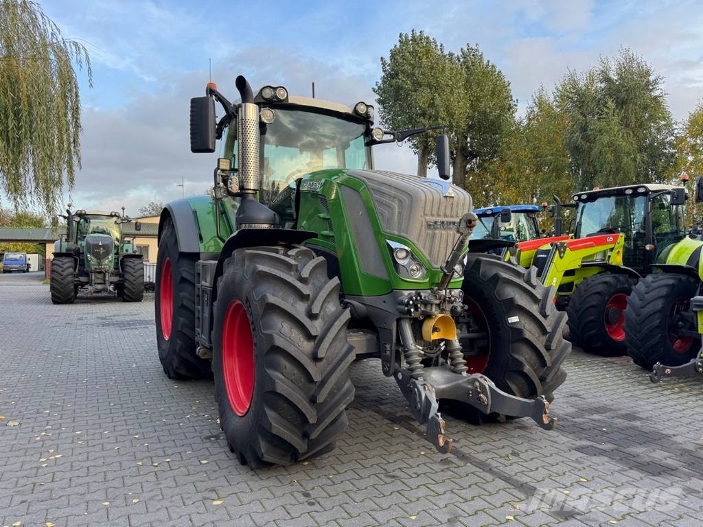 Fendt 828 VARIO PROFI+ PLUS Nature Green / WOM / GPS / الجرارات