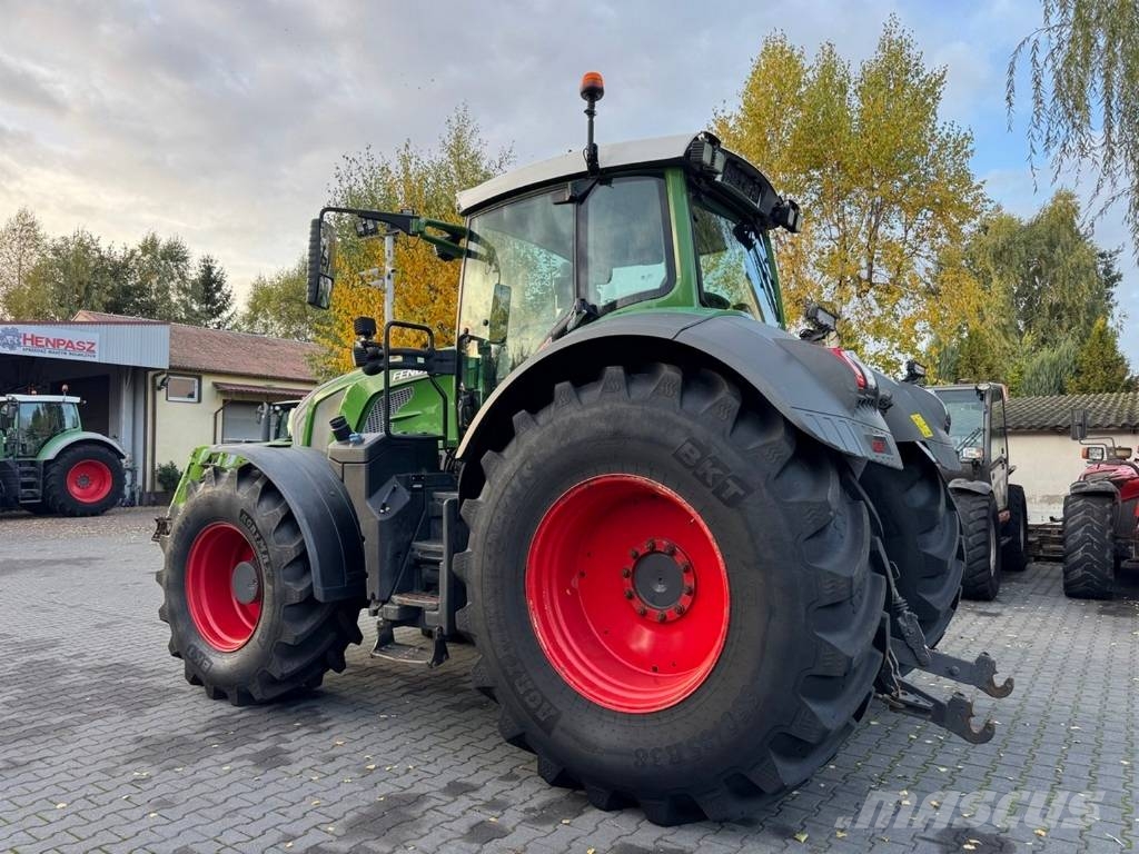 Fendt 828 VARIO PROFI+ PLUS Nature Green / WOM / GPS / الجرارات
