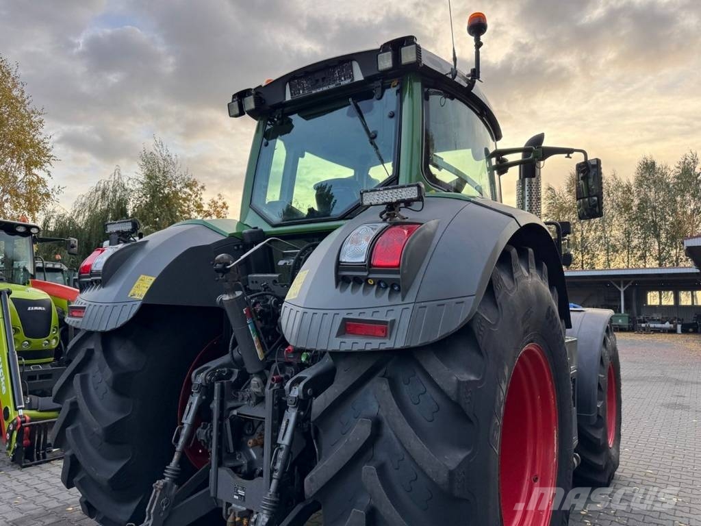 Fendt 828 VARIO PROFI+ PLUS Nature Green / WOM / GPS / الجرارات