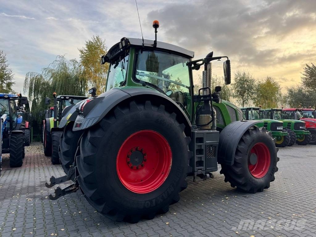 Fendt 828 VARIO PROFI+ PLUS Nature Green / WOM / GPS / الجرارات