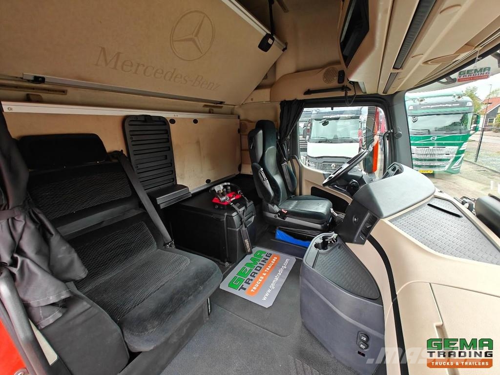 Mercedes-Benz Actros 6x2/4 BigSpace Euro6C Palfinger PK12.501 Re Autoveokid