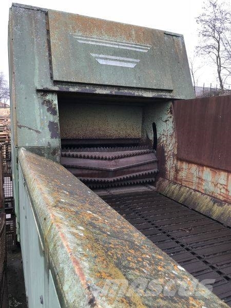 Mabe Broyeur à bois S 420 E Slijpmachines / Frezen