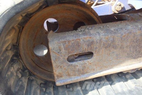 Komatsu PC75UU-3 中型挖掘机