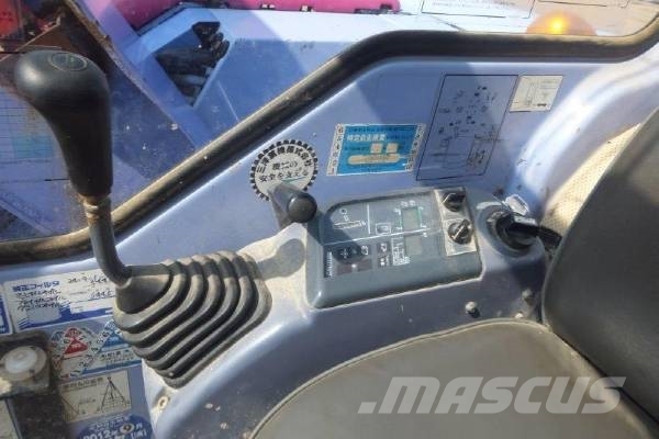 Komatsu PC75UU-3 中型挖掘机
