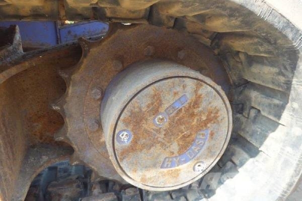 Komatsu PC75UU-3 中型挖掘机