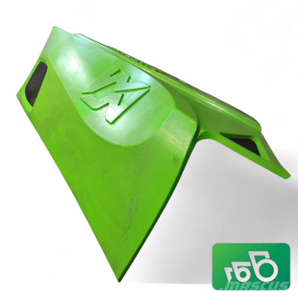 Merlo Panoramic P 40.9 Plus (2006 - 2015) Engine hood co Chasís