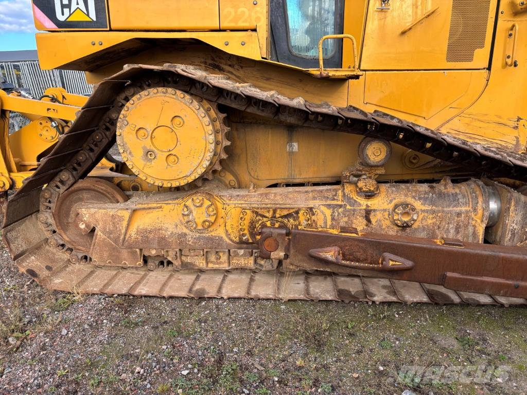 CAT D 6 T LGP Kāpurķēžu buldozeri