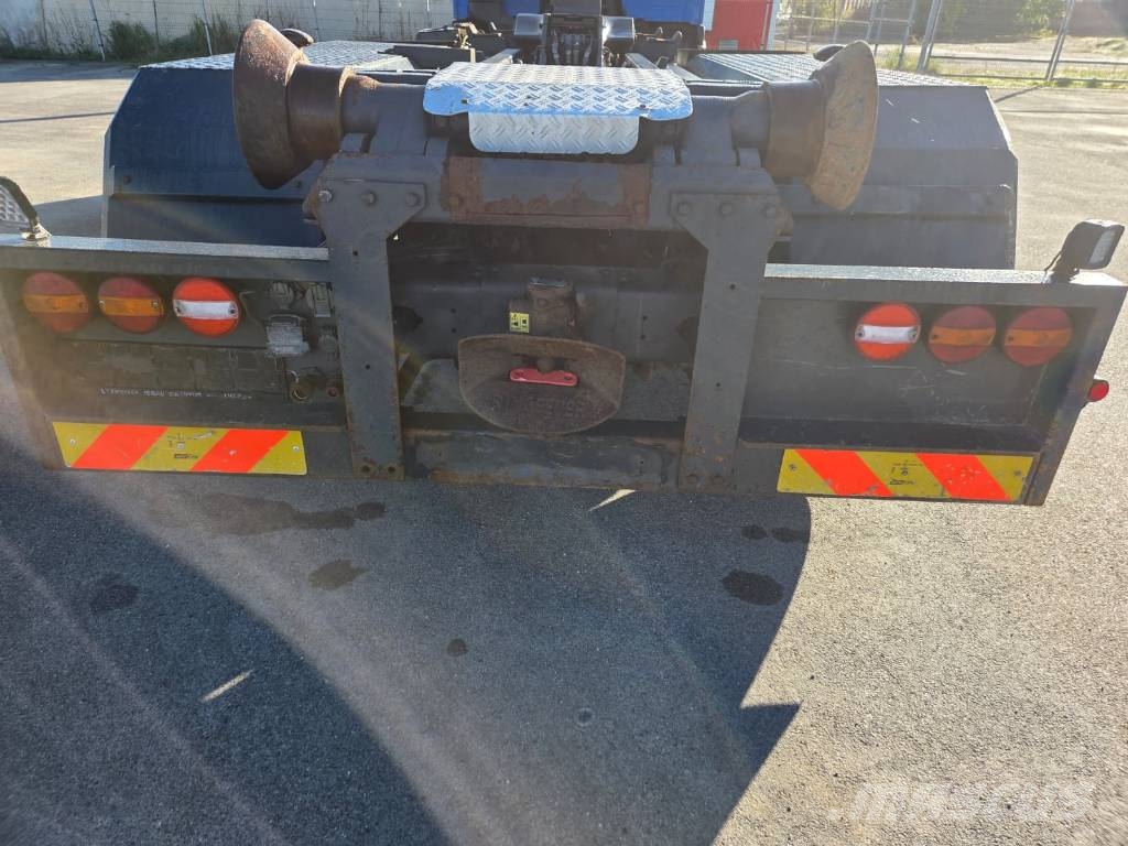 Volvo FM 400 6X2*4 Camion ampliroll