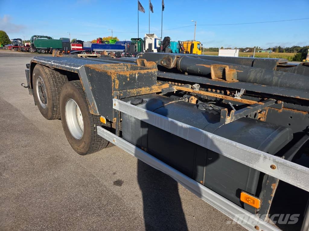 Volvo FM 400 6X2*4 Camion ampliroll