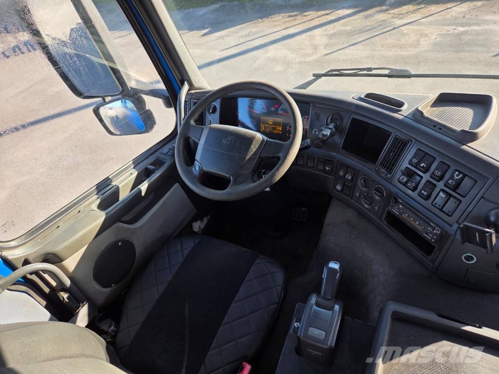 Volvo FM 400 6X2*4 Camion ampliroll