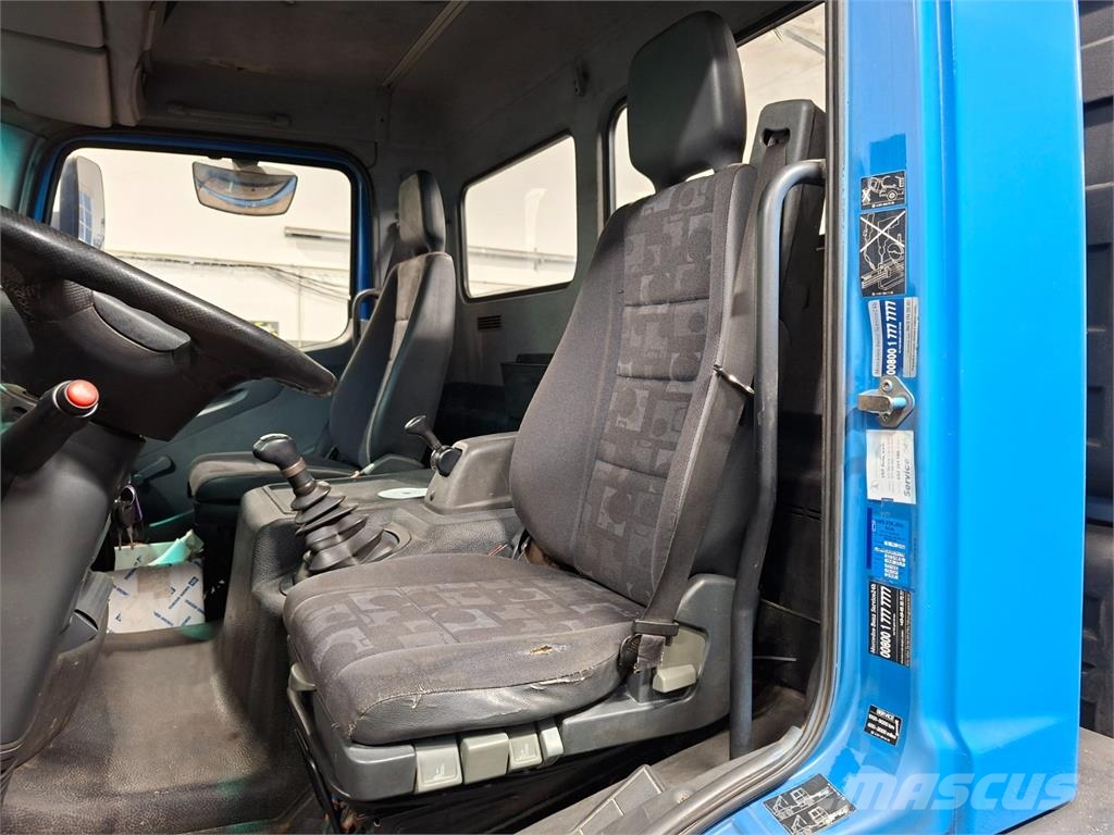 Mercedes-Benz 1018 AK 4X4 + CTS 06-33-S-C-CTS Chassis Caminhões Cabine