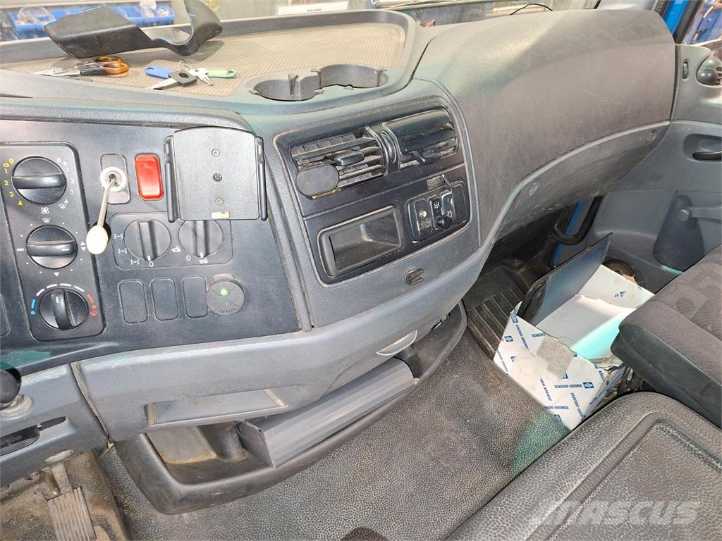 Mercedes-Benz 1018 AK 4X4 + CTS 06-33-S-C-CTS Chassis Caminhões Cabine