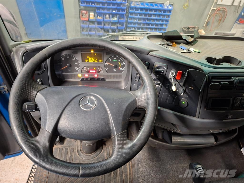 Mercedes-Benz 1018 AK 4X4 + CTS 06-33-S-C-CTS Chassis Caminhões Cabine