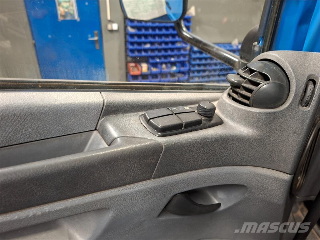 Mercedes-Benz 1018 AK 4X4 + CTS 06-33-S-C-CTS Chassis Caminhões Cabine