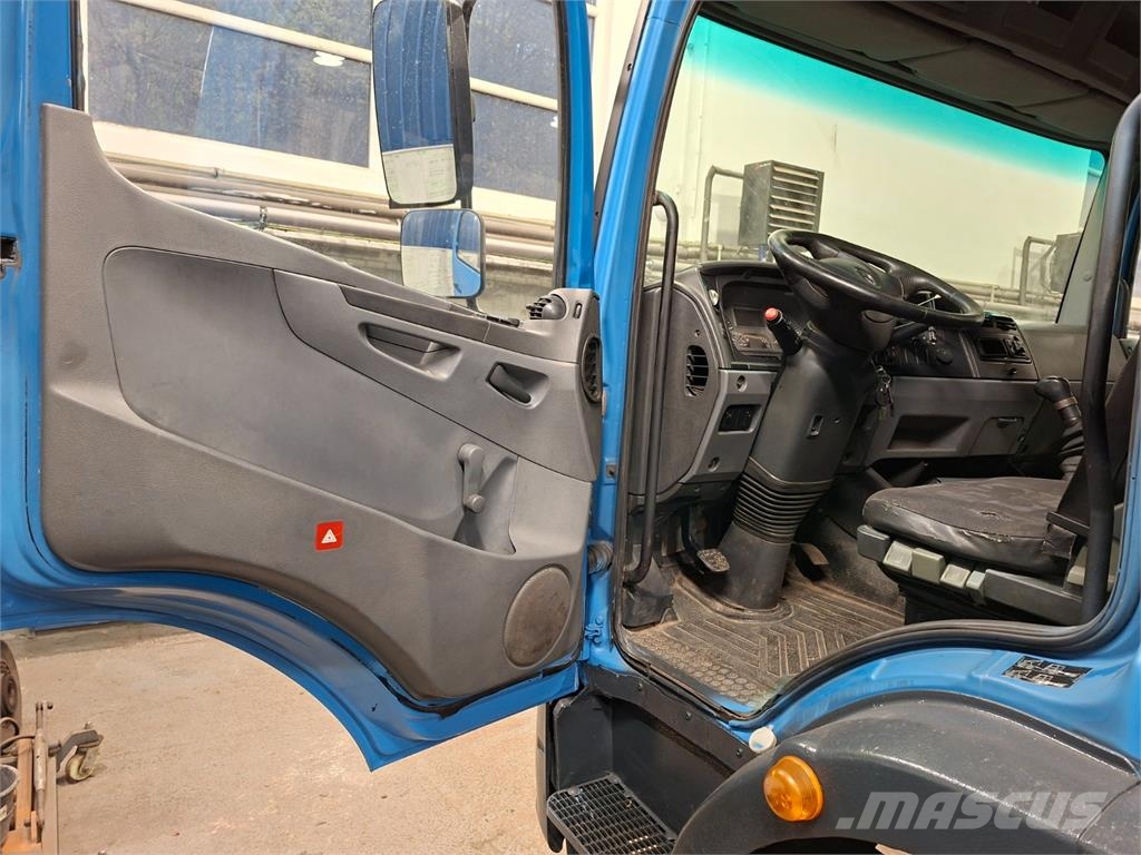 Mercedes-Benz 1018 AK 4X4 + CTS 06-33-S-C-CTS Chassis Caminhões Cabine