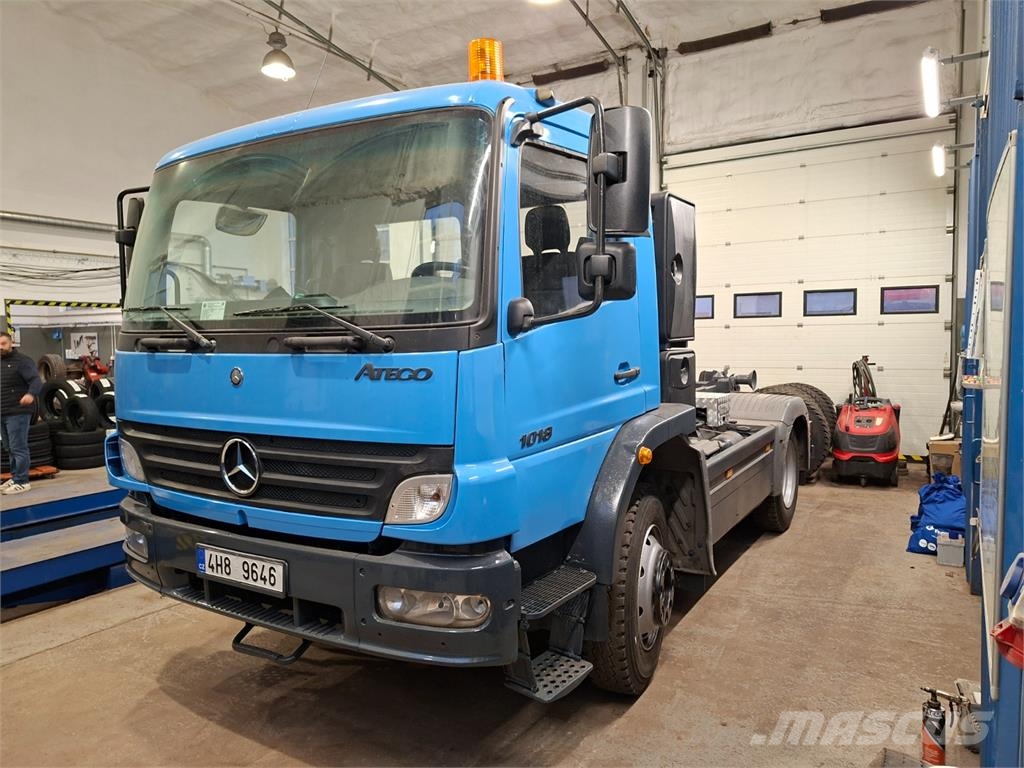 Mercedes-Benz 1018 AK 4X4 + CTS 06-33-S-C-CTS Chassis Caminhões Cabine