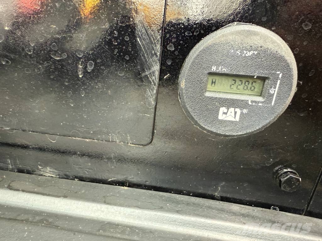 CAT 308 E 2 Kāpurķēžu ekskavatori