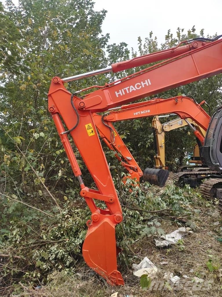 ちぃ Hitachi ZX 70, 2021, China - Used mini excavators 7t - 12t