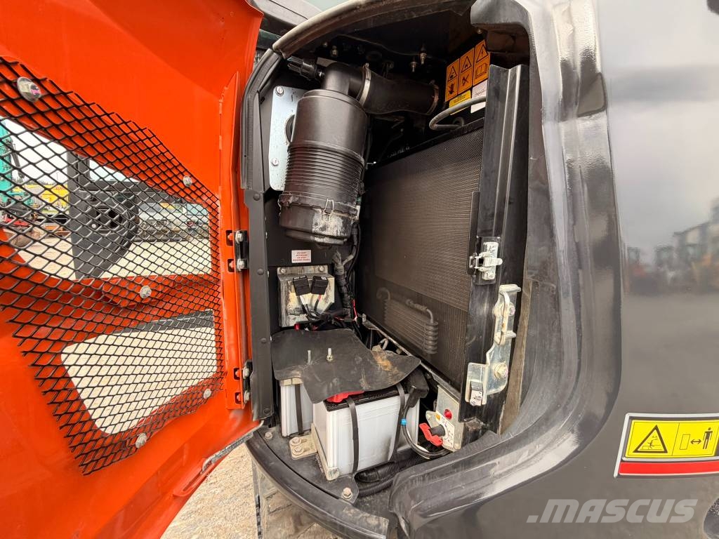 Hitachi ZX 95 US-7 uutta vastaava Közepes (midi) kotrók 7 t - 12 t