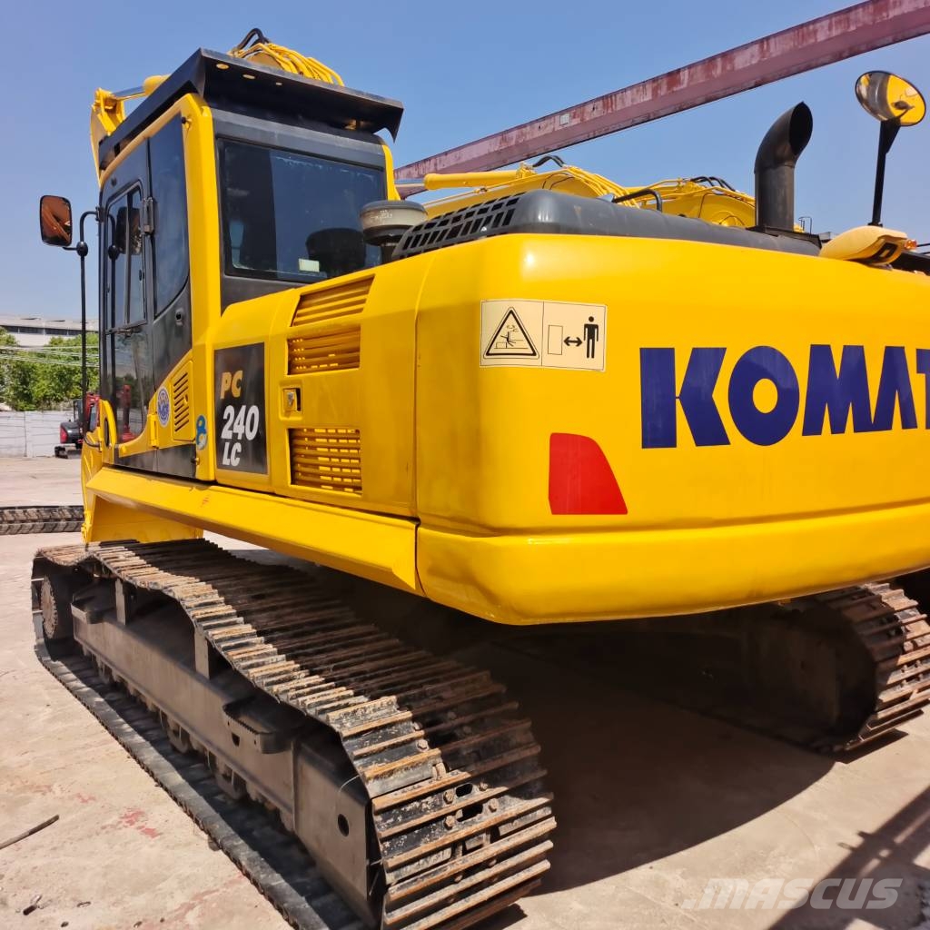 Komatsu PC 240 LC made in Japan 履带挖掘机