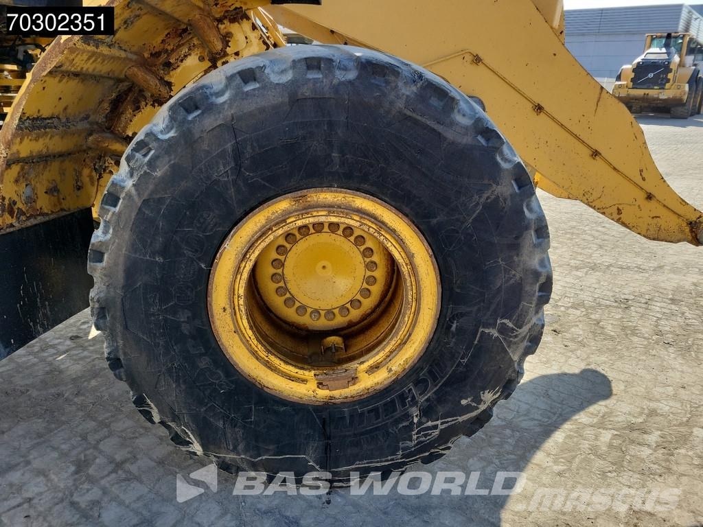 CAT 972 K لوادر بعجل