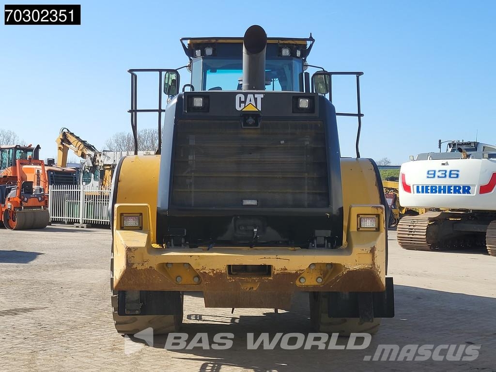 CAT 972 K لوادر بعجل
