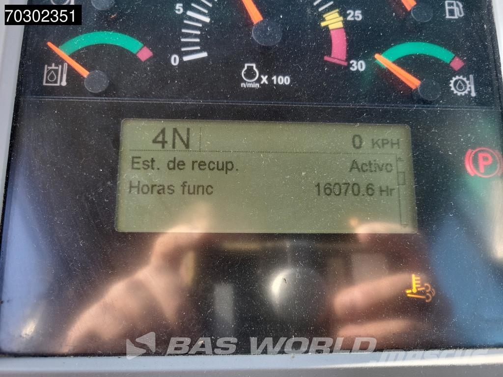 CAT 972 K لوادر بعجل