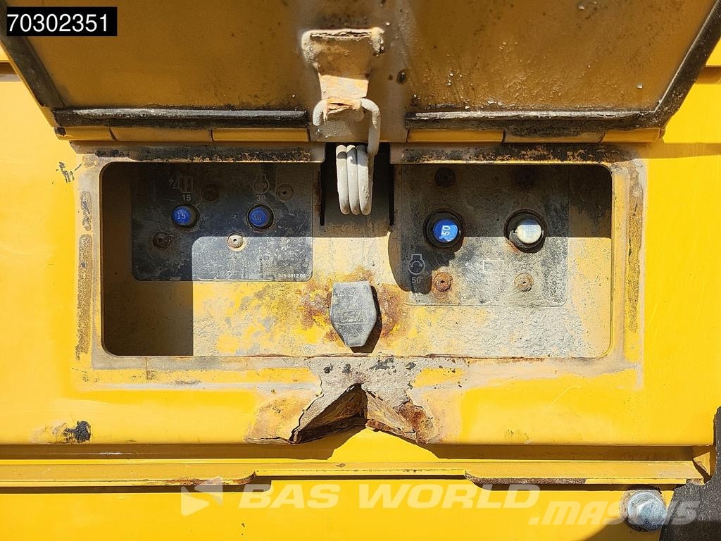 CAT 972 K لوادر بعجل