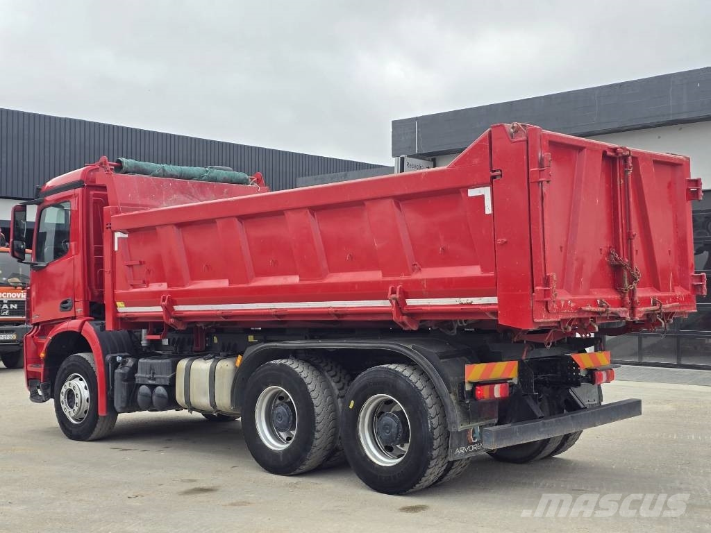 Mercedes-Benz Arocs 3342 Tippbil
