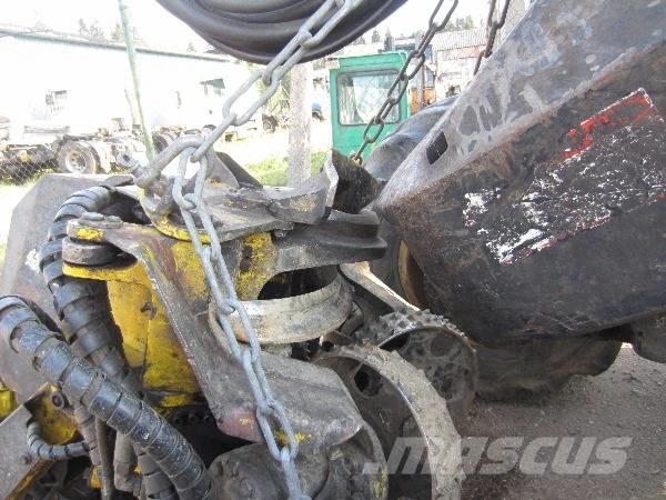 Timberjack 1270B Breaking for parts Chassis and suspension
