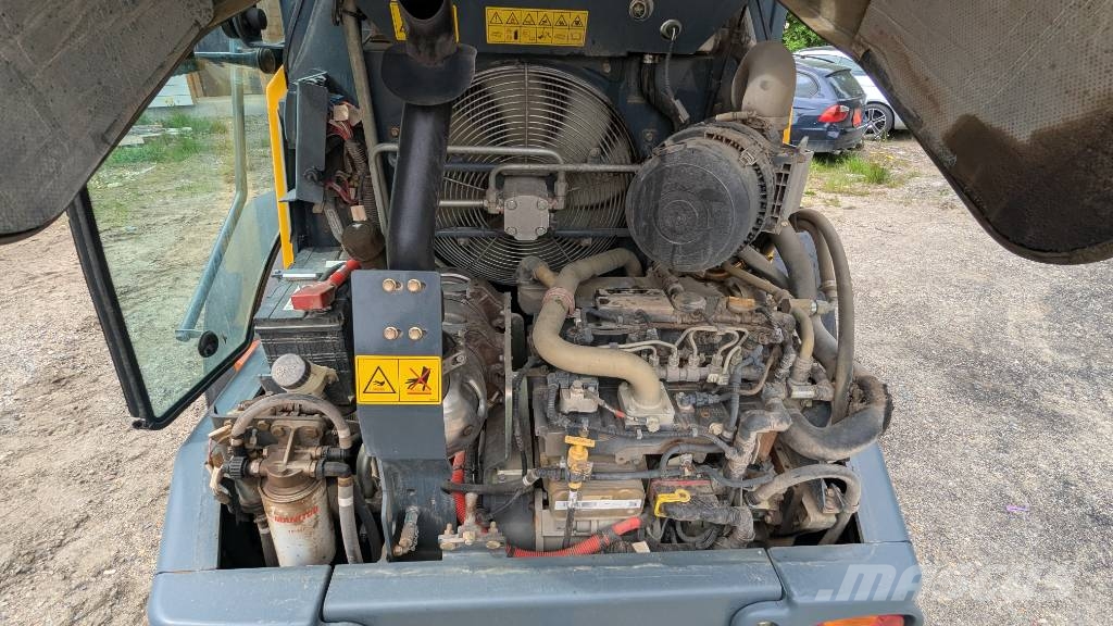 Gehl 750 Wheel loaders