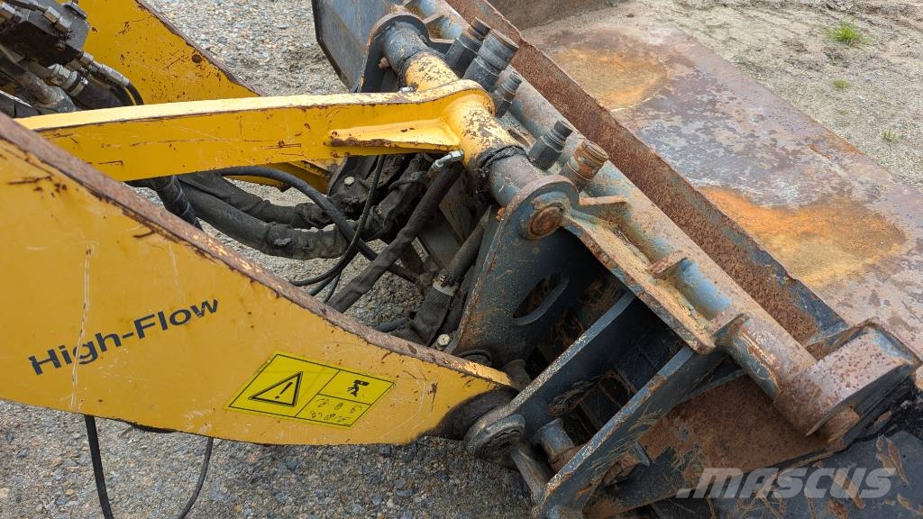 Gehl 750 Wheel loaders
