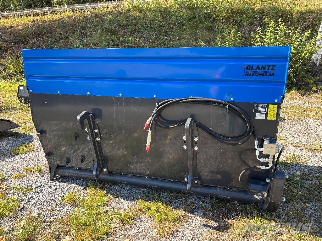  Padagas/Ystamakiner Sandspridare Stora Bm 3 kubik Buckets