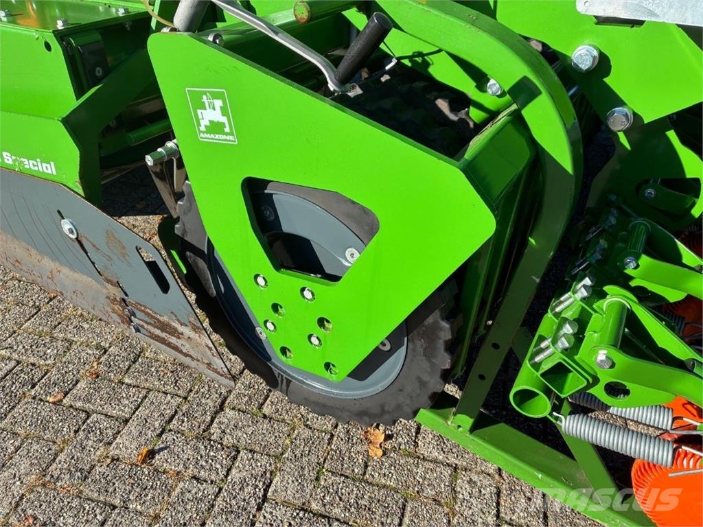 Amazone KG 3001 Spezial +Centaya 3000 Kultivátory