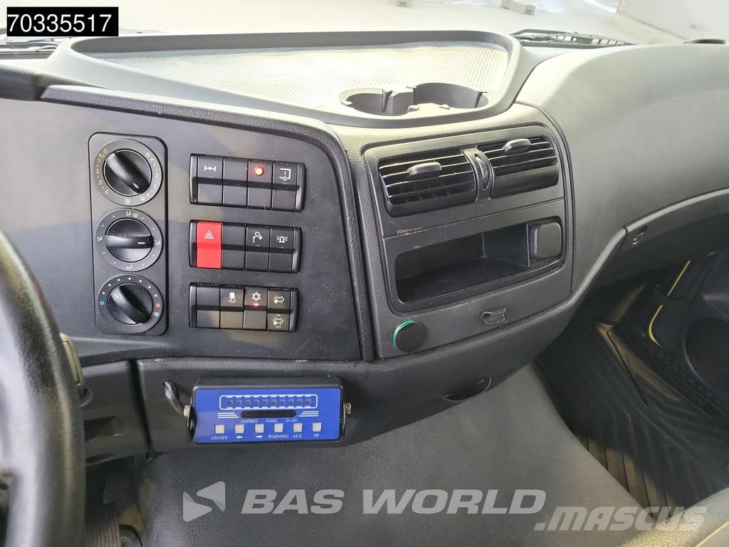 Mercedes-Benz Atego 818 Atego 4X2 8tonner 1500kg Ladeborwand Aut Camiones con caja de remolque