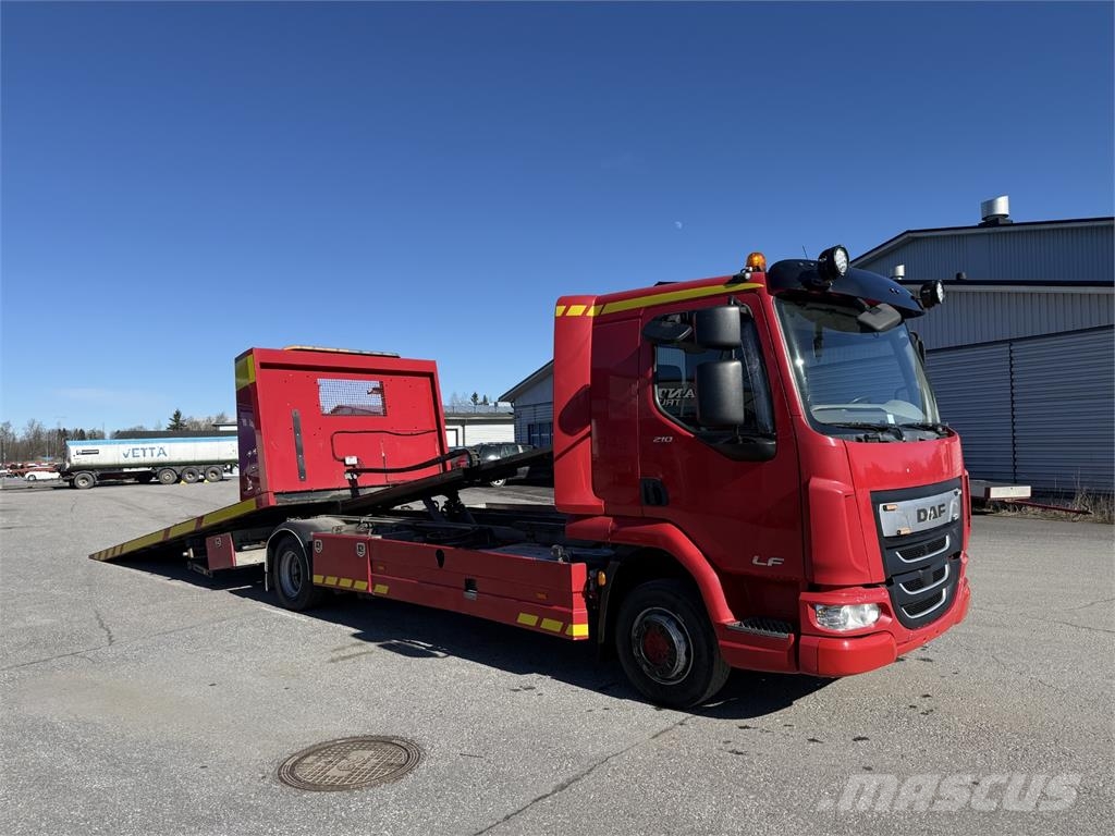 DAF LF 210 FA 4X2 Vehículos de reciclaje