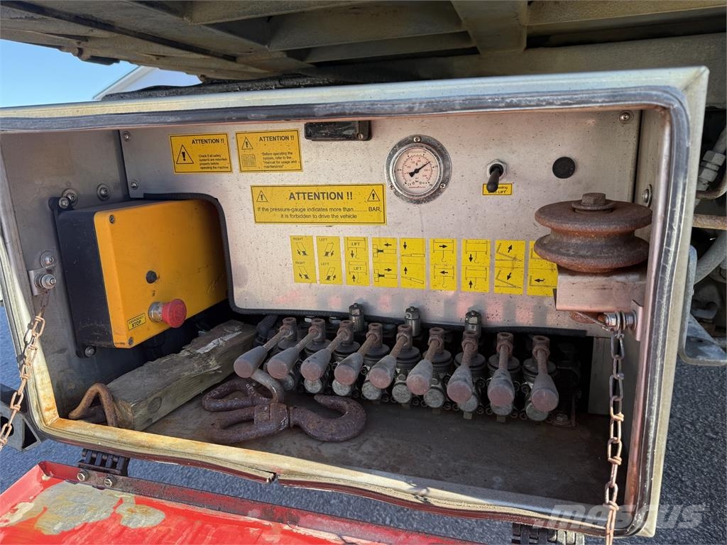 DAF LF 210 FA 4X2 Vehículos de reciclaje