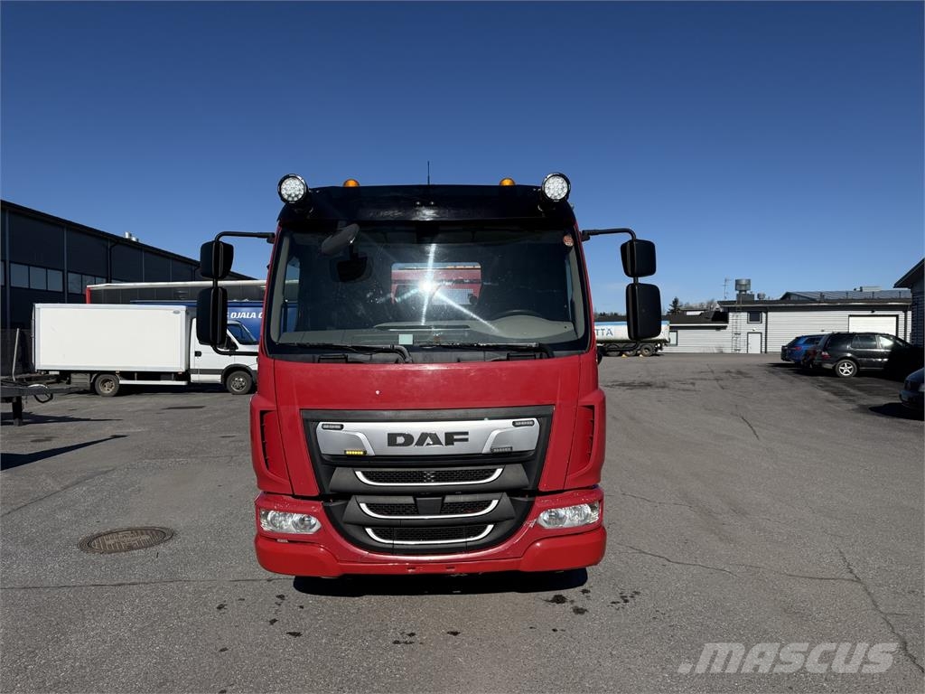 DAF LF 210 FA 4X2 Vehículos de reciclaje