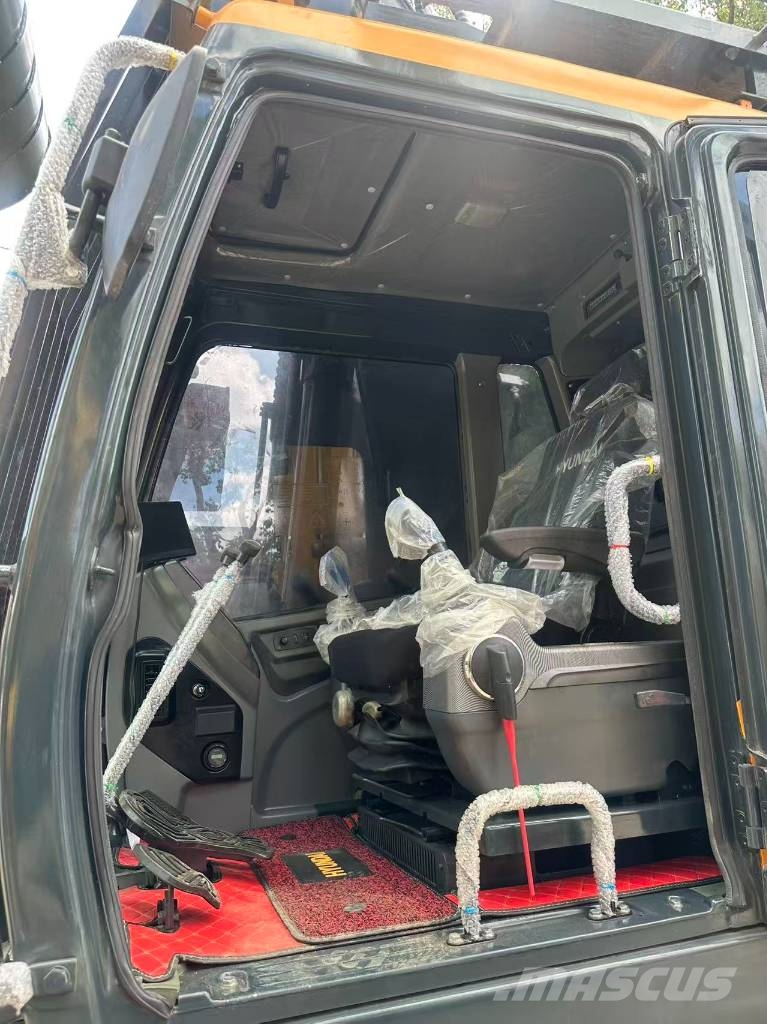 Hyundai HX220S Bageri guseničari