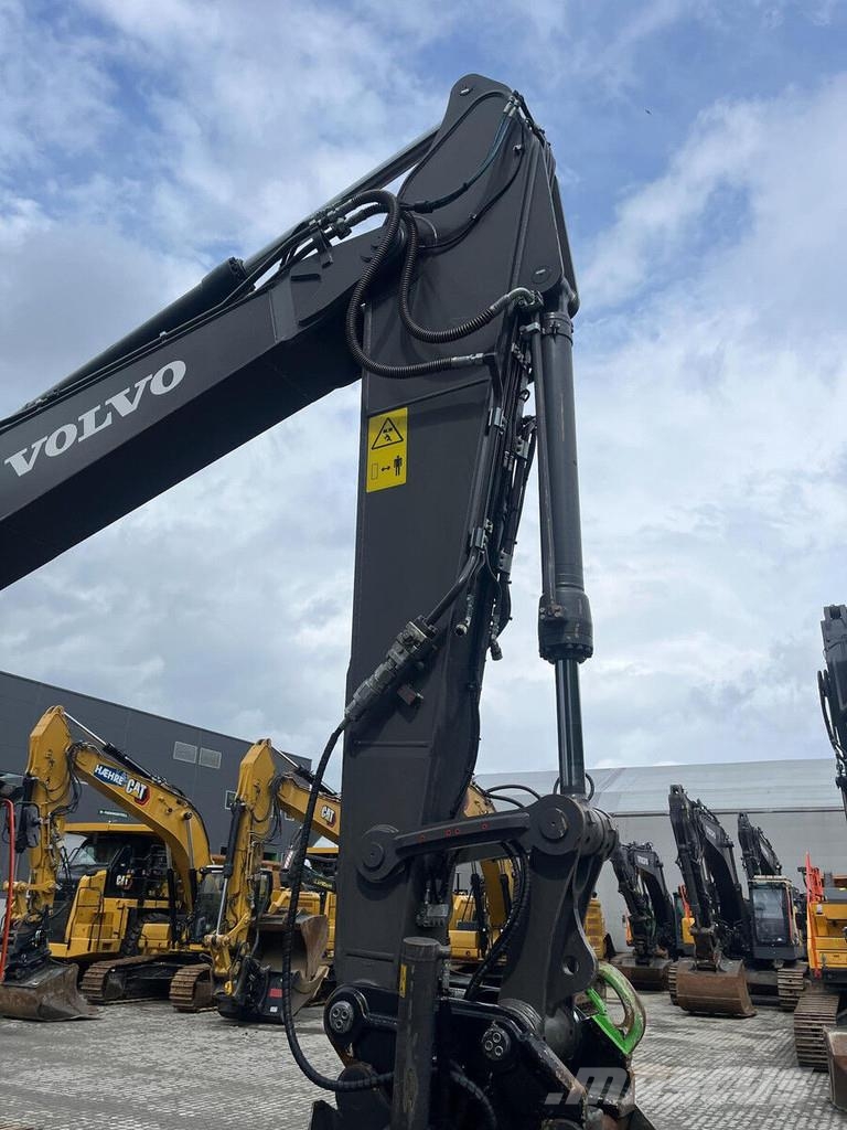 Volvo EC230 Electric 100% Electric Lánctalpas kotrók