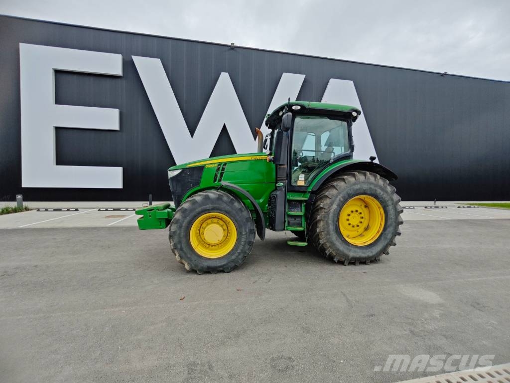 John Deere 7260 R Tractoren
