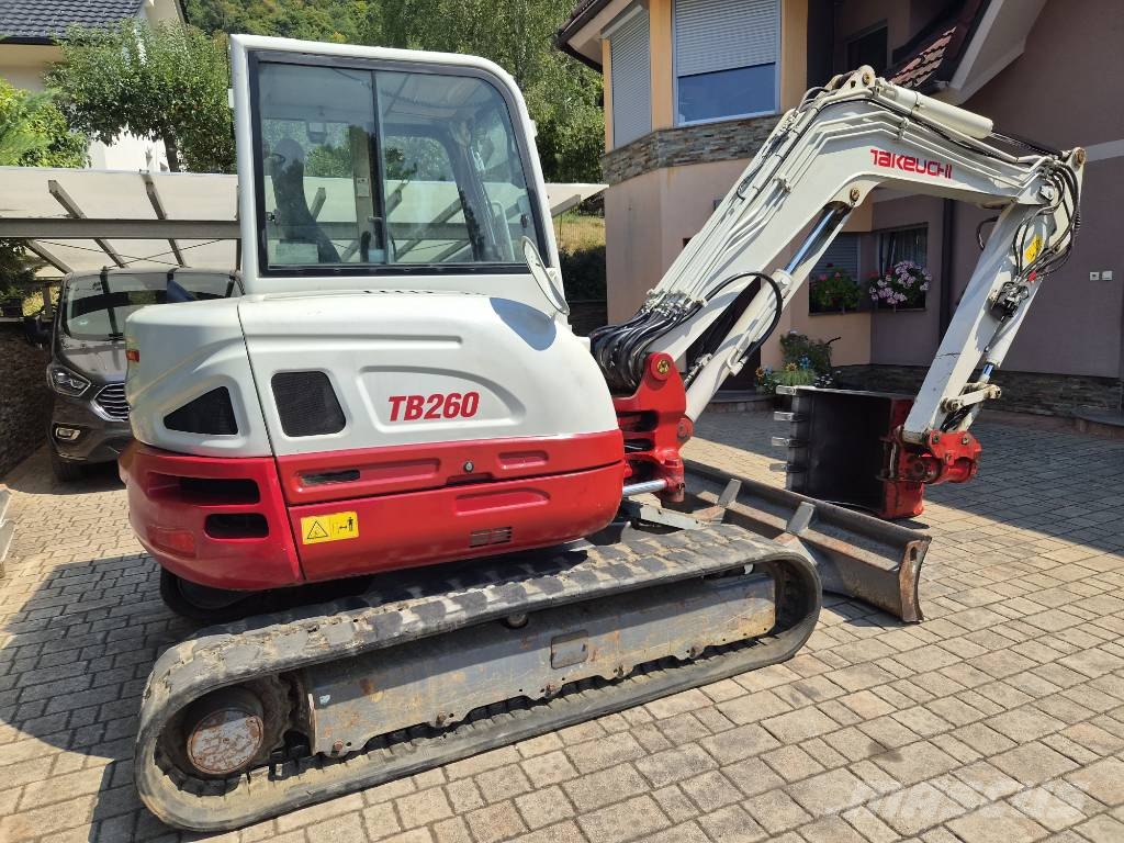 Takeuchi TB 260 Minigraafmachines < 7t