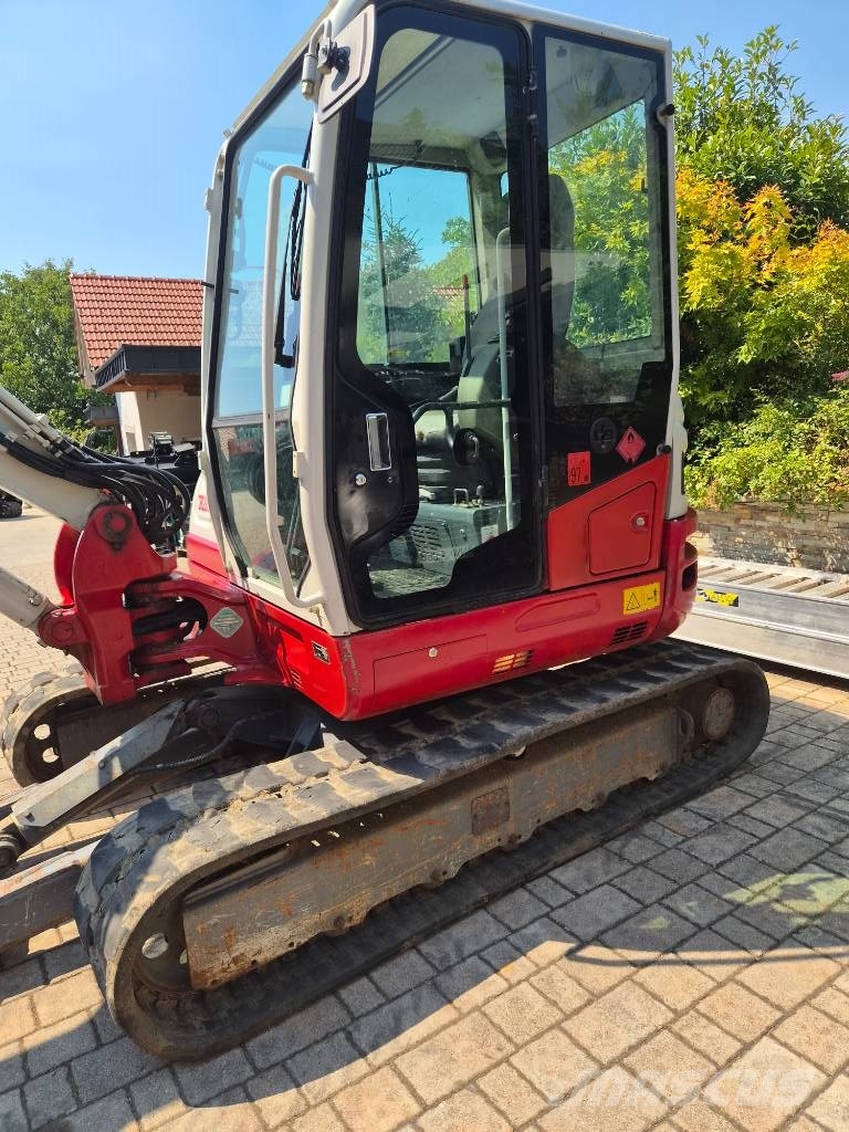 Takeuchi TB 260 Minigraafmachines < 7t