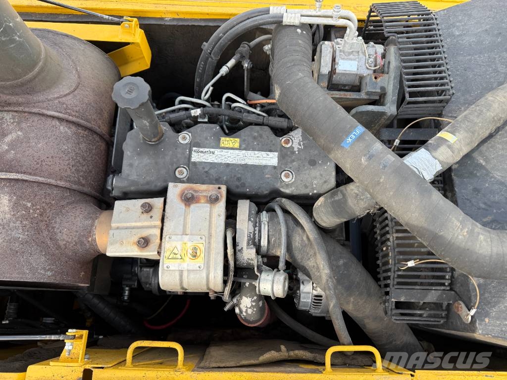 Komatsu PW160-8 - Triple Boom / Blade / Hammer Lines Bagri na kolesih