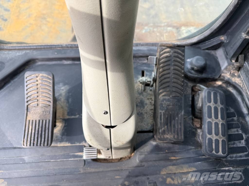 Komatsu PW160-8 - Triple Boom / Blade / Hammer Lines Bagri na kolesih